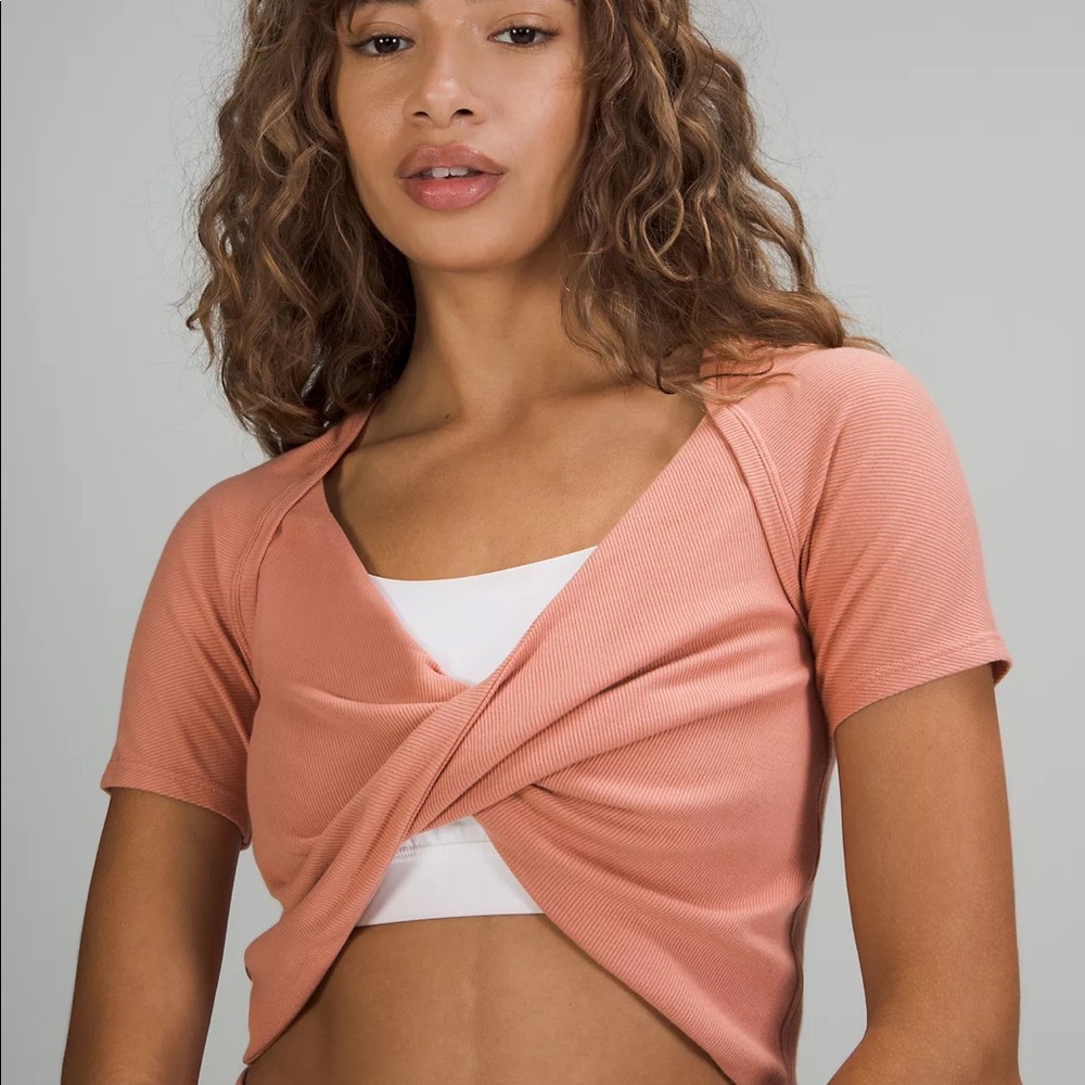 Lululemon LA Twist Front Crop Top